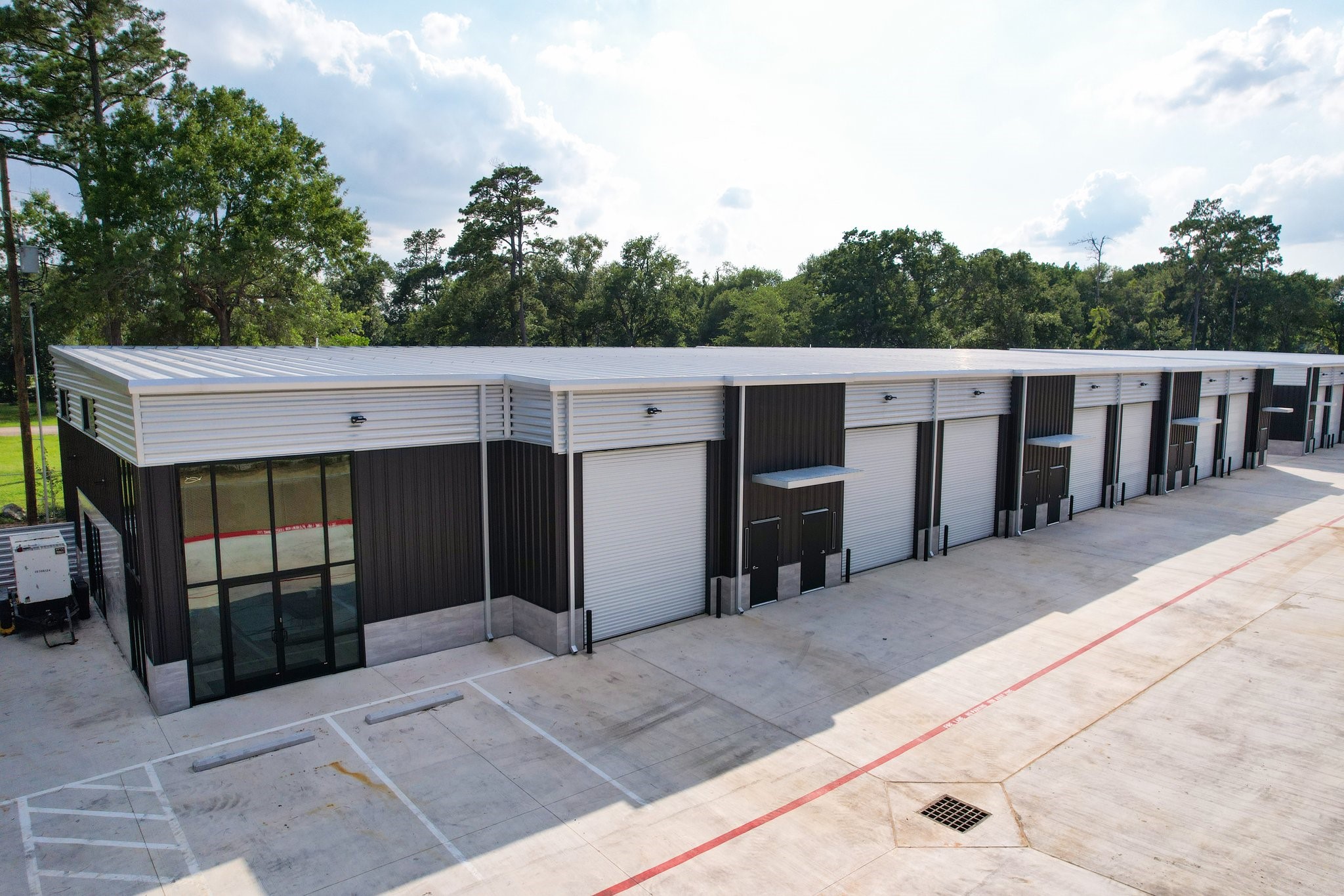 12402 Malcomson Road Houston, TX 77070 - Photo 40 of 50 a backyard of a house with lots of green space
