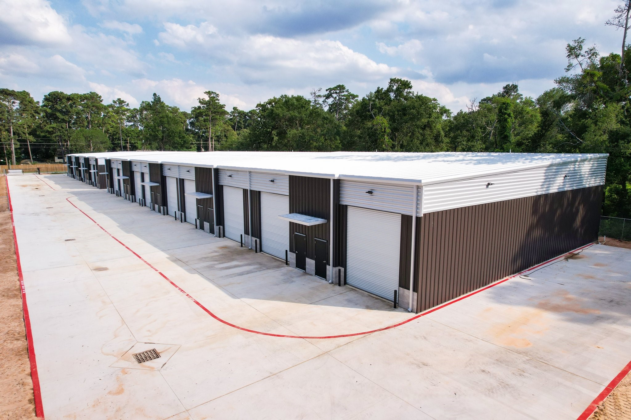 12402 Malcomson Road Houston, TX 77070 - Photo 47 of 50 a view of a balcony with wooden floor and iron fence