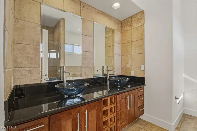 $8,500 | 5101 Mountain Foliage Drive, Las Vegas, NV 89148