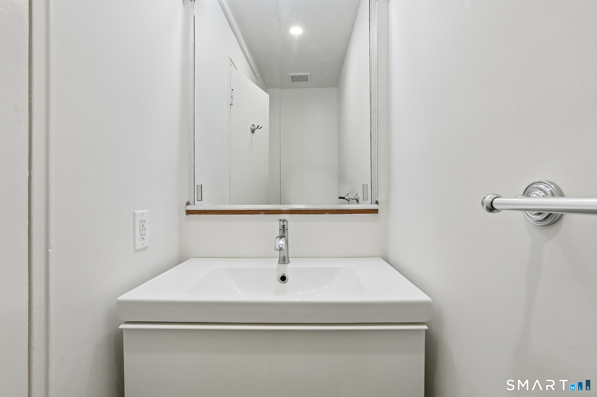 9 Lawson Lane, Unit 9 Ridgefield, CT 06877 - Photo 12 of 27