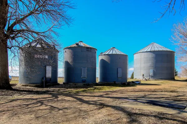 $349,900 | 46553 740th Avenue, Hector, MN 55342