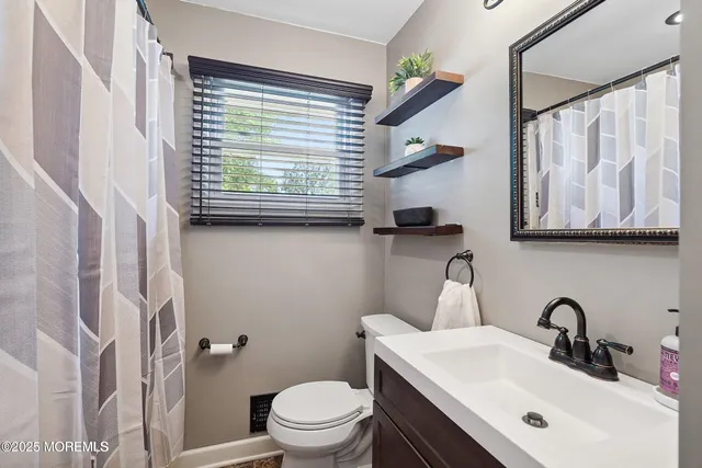 $3,000 | 6 Redwood Road, Howell, NJ 07731