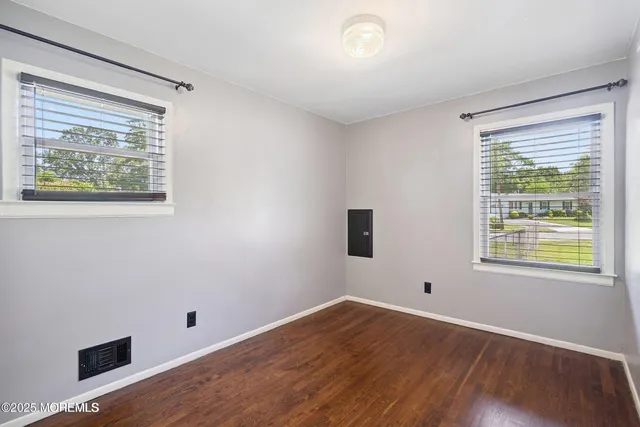 $3,000 | 6 Redwood Road, Howell, NJ 07731