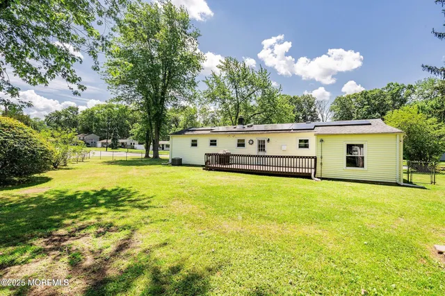 $3,000 | 6 Redwood Road, Howell, NJ 07731