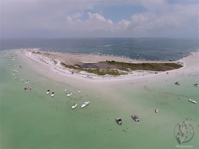 $425,000 | 12821 2nd Isle, Hudson, FL 34667