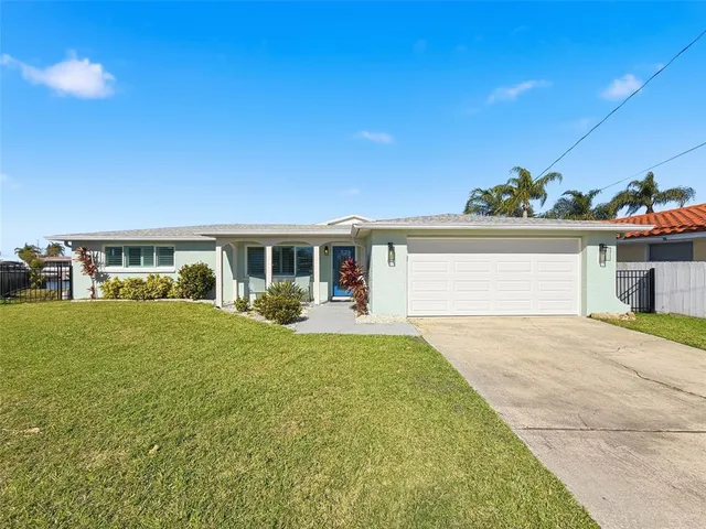 $425,000 | 12821 2nd Isle, Hudson, FL 34667