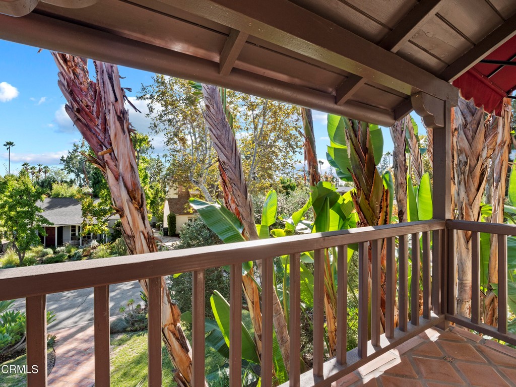 1505 Carroll Drive Altadena, CA 91001 - Photo 31 of 40 a view of a porch