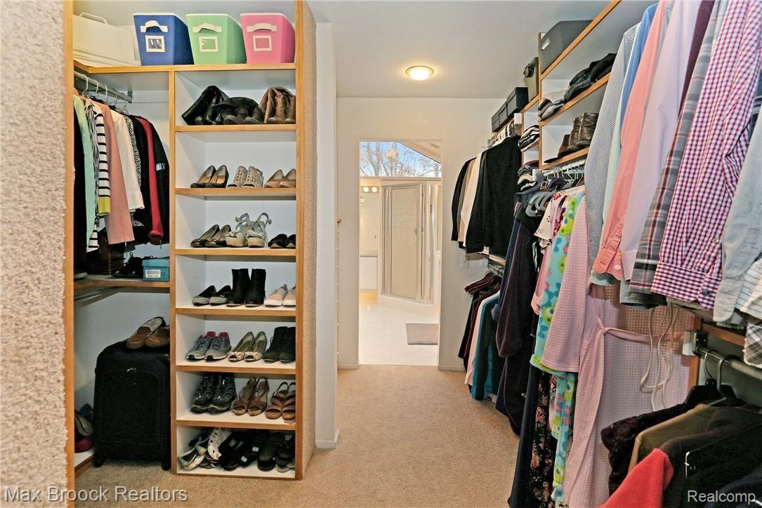 9970 Misty Ridge Circle Clarkston, MI 48348 - Photo 27 of 38 IMG_0128.jpg