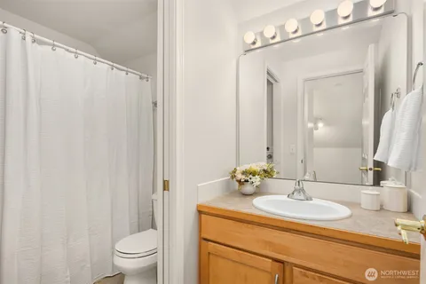 $825,000 | 1963 South Mahonia Place, Bellingham, WA 98229