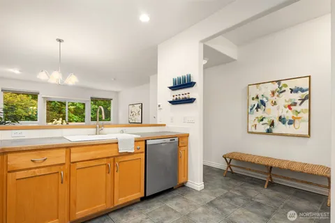 $825,000 | 1963 South Mahonia Place, Bellingham, WA 98229