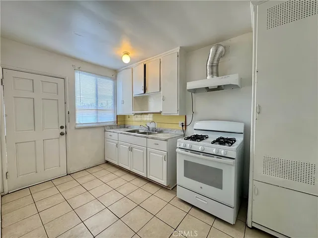 $1,480 | 516 East Lomita Avenue, Unit 8, Glendale, CA 91205