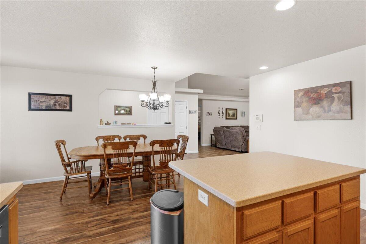 962 Ridgeview Drive Eagle Point, OR 97524 - Photo 10 of 27 13-CI_6052