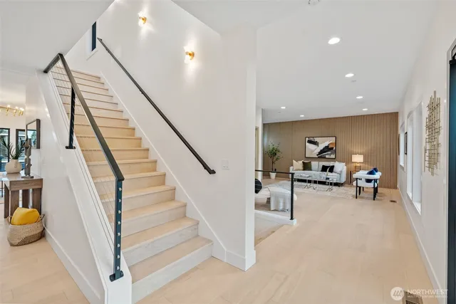 a view of entryway and livingroom