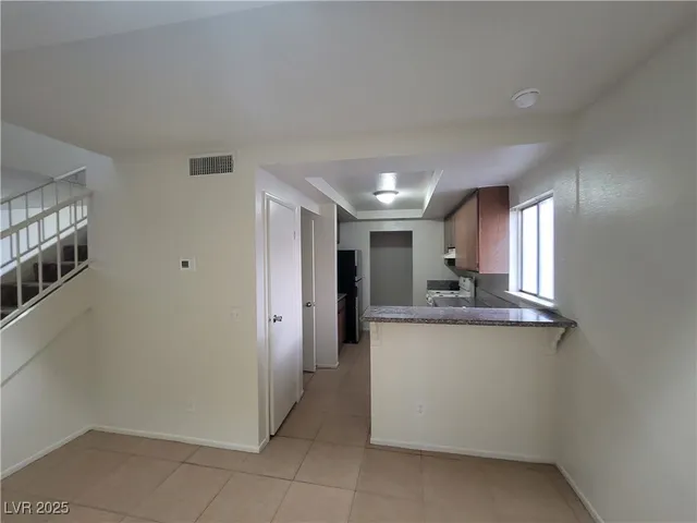 $1,700 | 108 Boysenberry Lane, Henderson, NV 89074