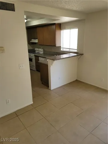 $1,700 | 108 Boysenberry Lane, Henderson, NV 89074