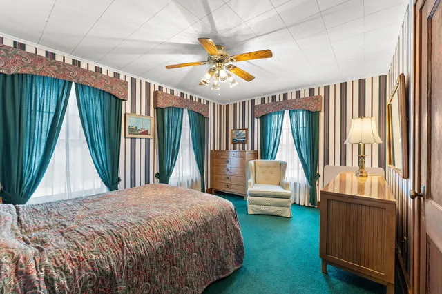 $450,000 | 158 South Greenwich Street, Valparaiso, IN 46383