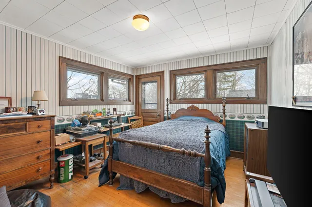 $450,000 | 158 South Greenwich Street, Valparaiso, IN 46383