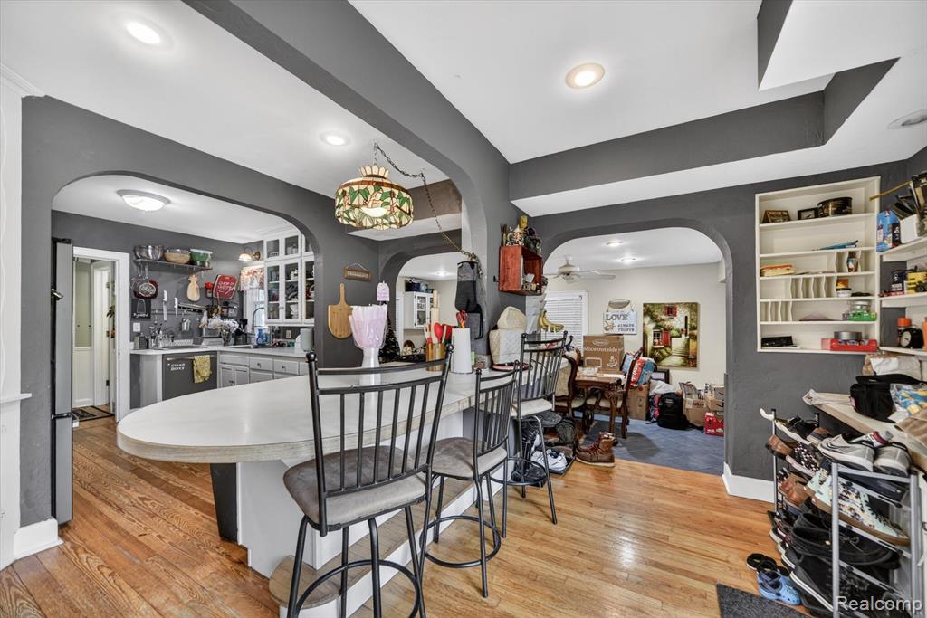 1404 Harvard Road East Lansing, MI 48823 - Photo 13 of 45