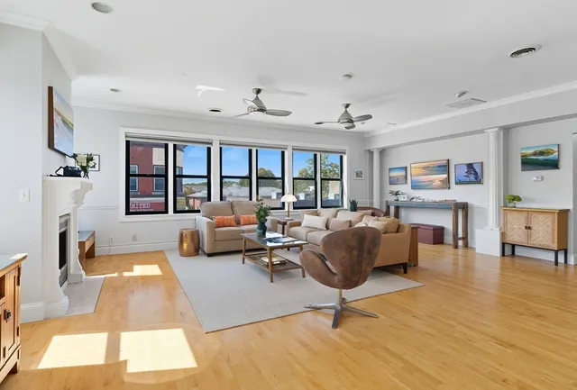 $730,000 | 6 Cushing Street, Unit 1, Waltham, MA 02453