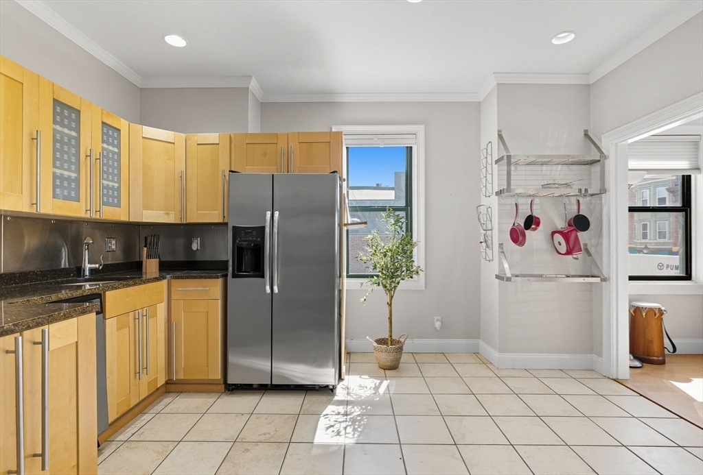 6 Cushing Street, Unit 1 Waltham, MA 02453 - Photo 16 of 42