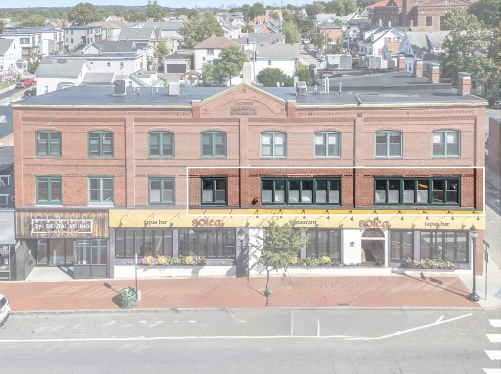 6 Cushing Street, Unit 1 Waltham, MA 02453 - Photo 2 of 42