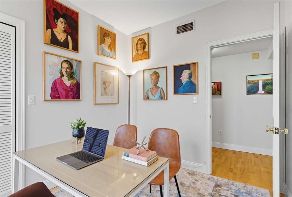 6 Cushing Street, Unit 1 Waltham, MA 02453 - Photo 24 of 42