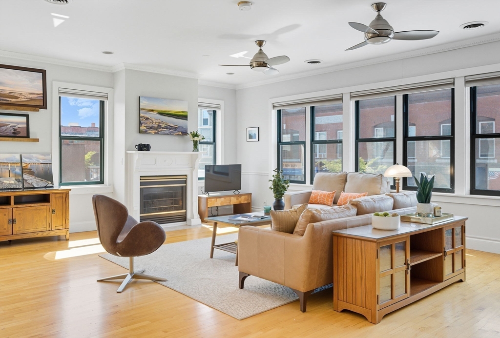 6 Cushing Street, Unit 1 Waltham, MA 02453 - Photo 10 of 42