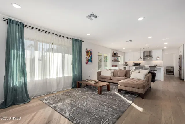 $750,000 | 3717 East Altadena Avenue, Phoenix, AZ 85028