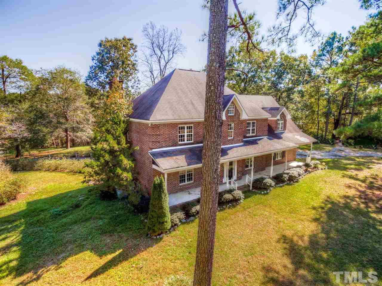 9241 Brogden Road Smithfield, NC 27577 - Photo 5 of 20 Gallery Image 5