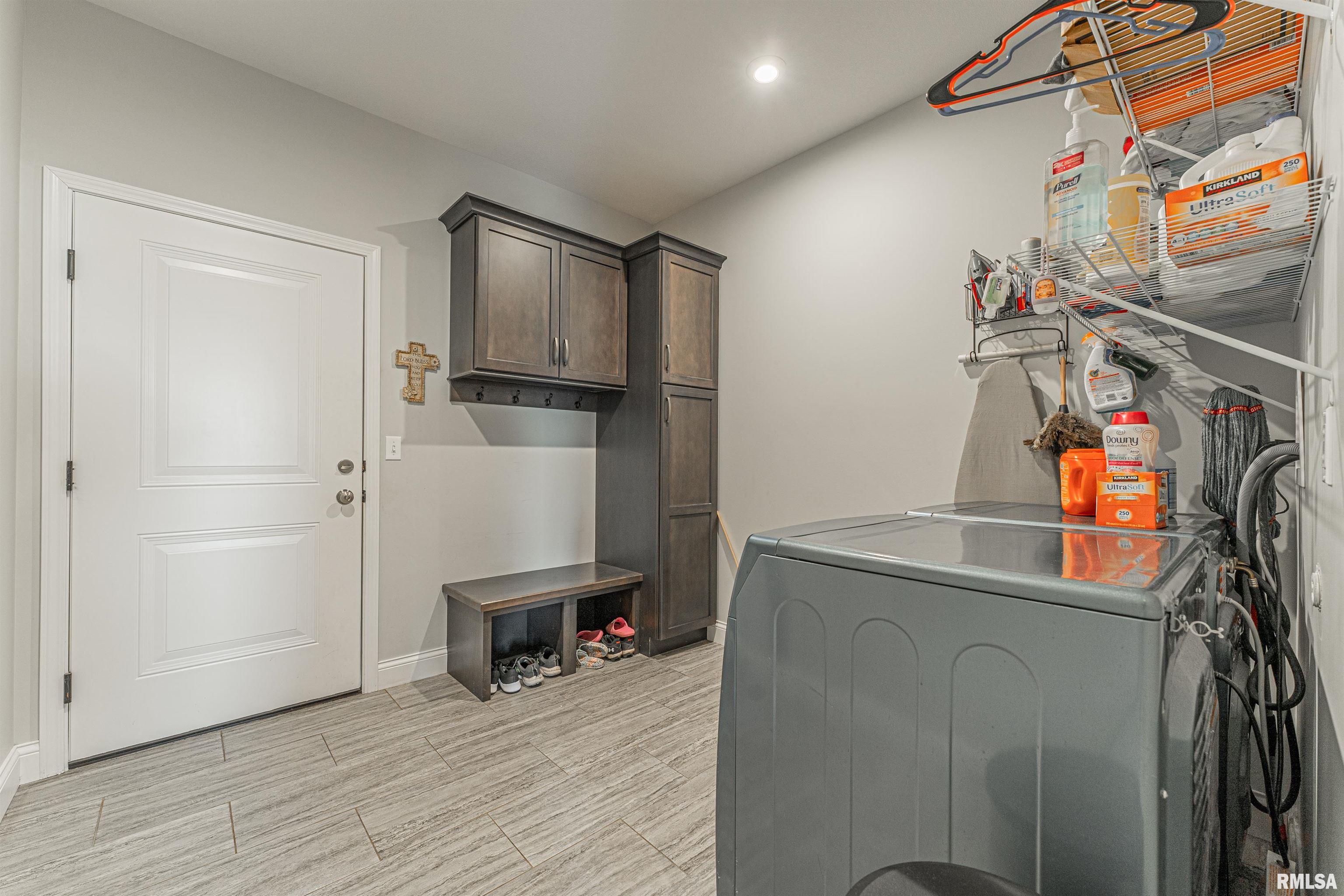 4642 Thompson Road Springfield, IL 62711 - Photo 19 of 46
