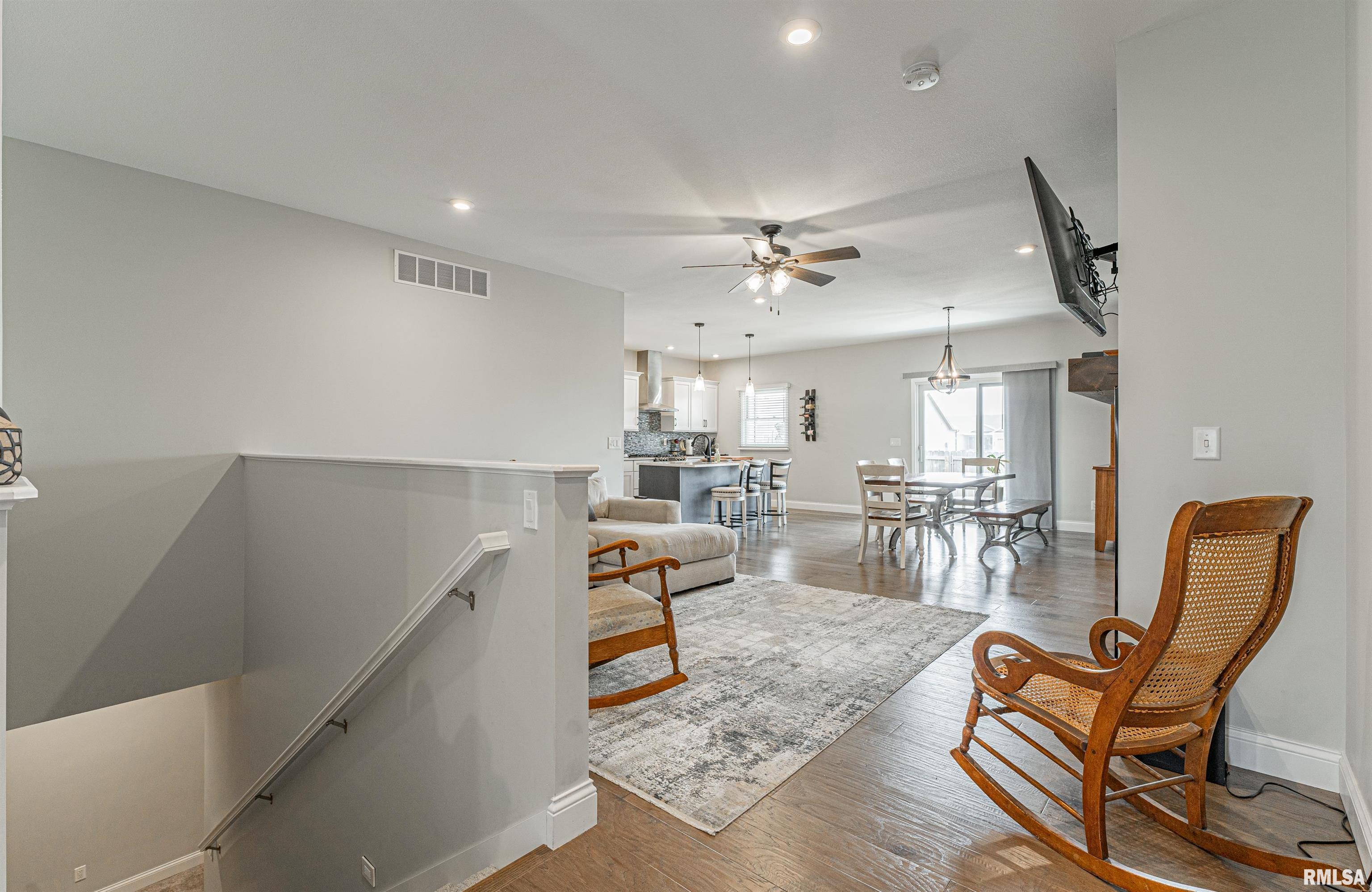 4642 Thompson Road Springfield, IL 62711 - Photo 7 of 46