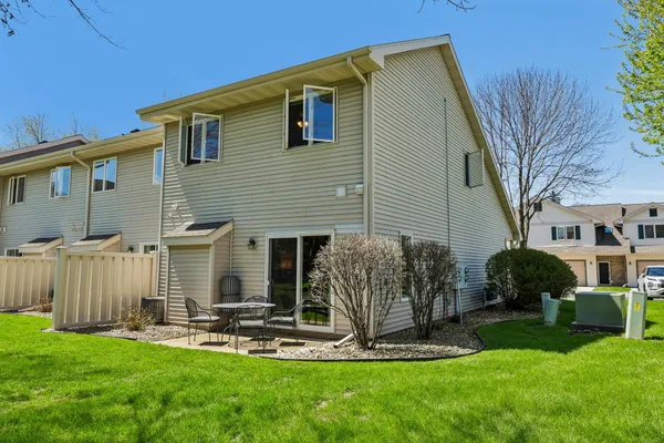 $319,900 | 574 Enterprise Drive, Verona, WI 53593