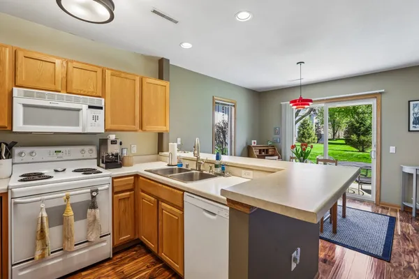 $319,900 | 574 Enterprise Drive, Verona, WI 53593