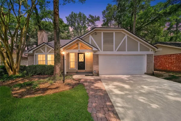 $429,900 | 43 East Lance Leaf Road, The Woodlands, TX 77381