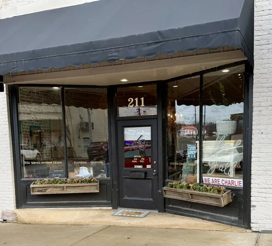 a view of a entryway door of the building