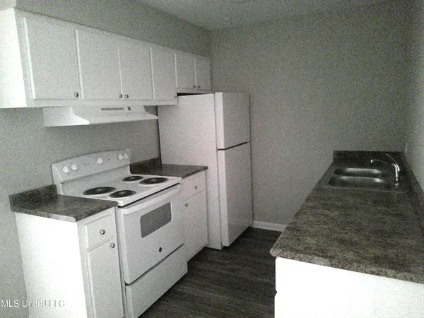 $950 | 433 Meadowlark Drive, Unit G3, Canton, MS 39046
