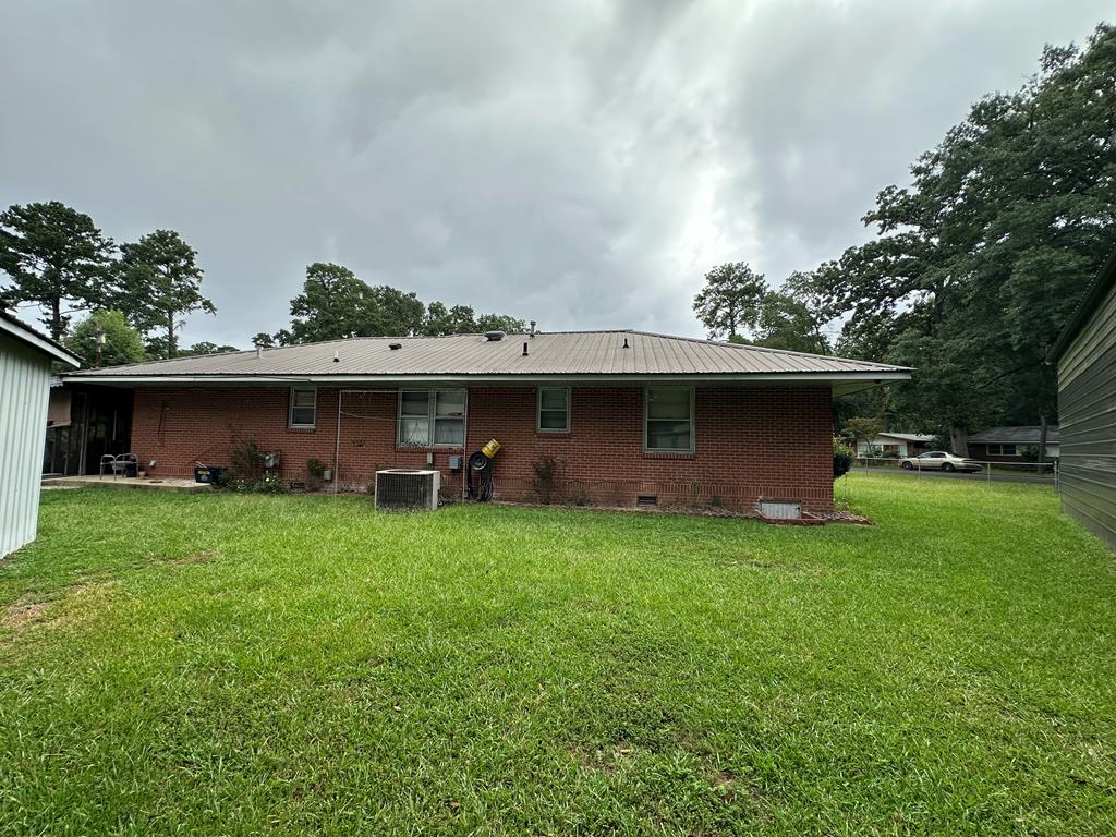 3042 Colonial Drive Columbus, GA 31903 - Photo 28 of 29 a view of outdoor space with deck and kitchen