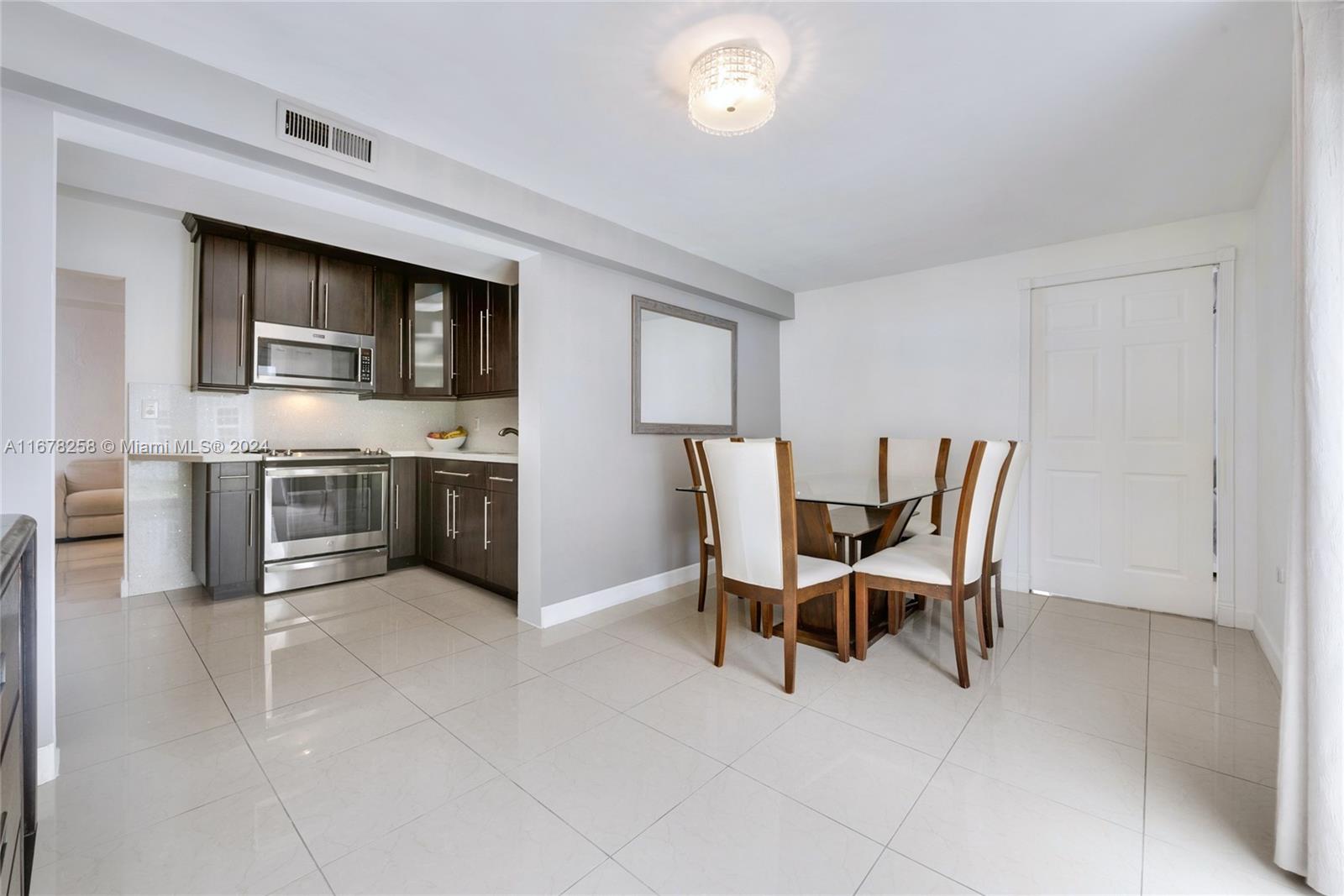 28920 Louisiana Road Homestead, FL 33033 - Photo 12 of 27 Gallery Image 12