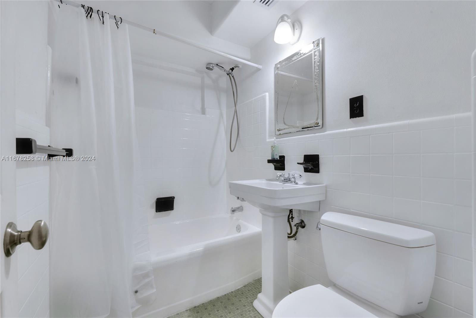 28920 Louisiana Road Homestead, FL 33033 - Photo 17 of 27 Gallery Image 17