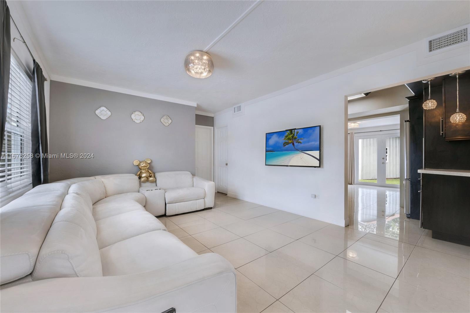 28920 Louisiana Road Homestead, FL 33033 - Photo 7 of 27 Gallery Image 7