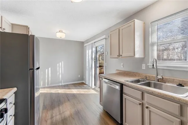 $282,000 | 219 Northwest 113 Street, Kansas City, MO 64155