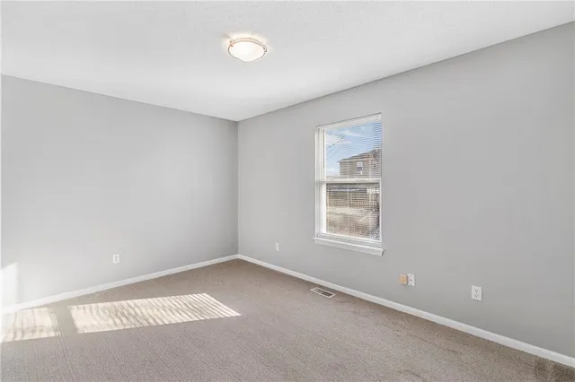 $282,000 | 219 Northwest 113 Street, Kansas City, MO 64155