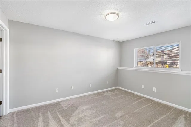 $282,000 | 219 Northwest 113 Street, Kansas City, MO 64155