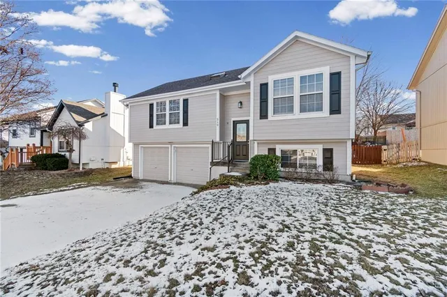 $282,000 | 219 Northwest 113 Street, Kansas City, MO 64155