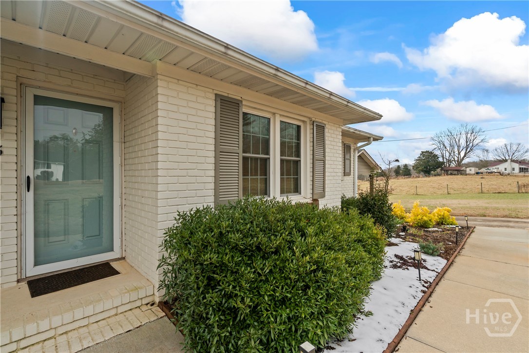 555 Hubbard Road Carnesville, GA 30521 - Photo 3 of 79