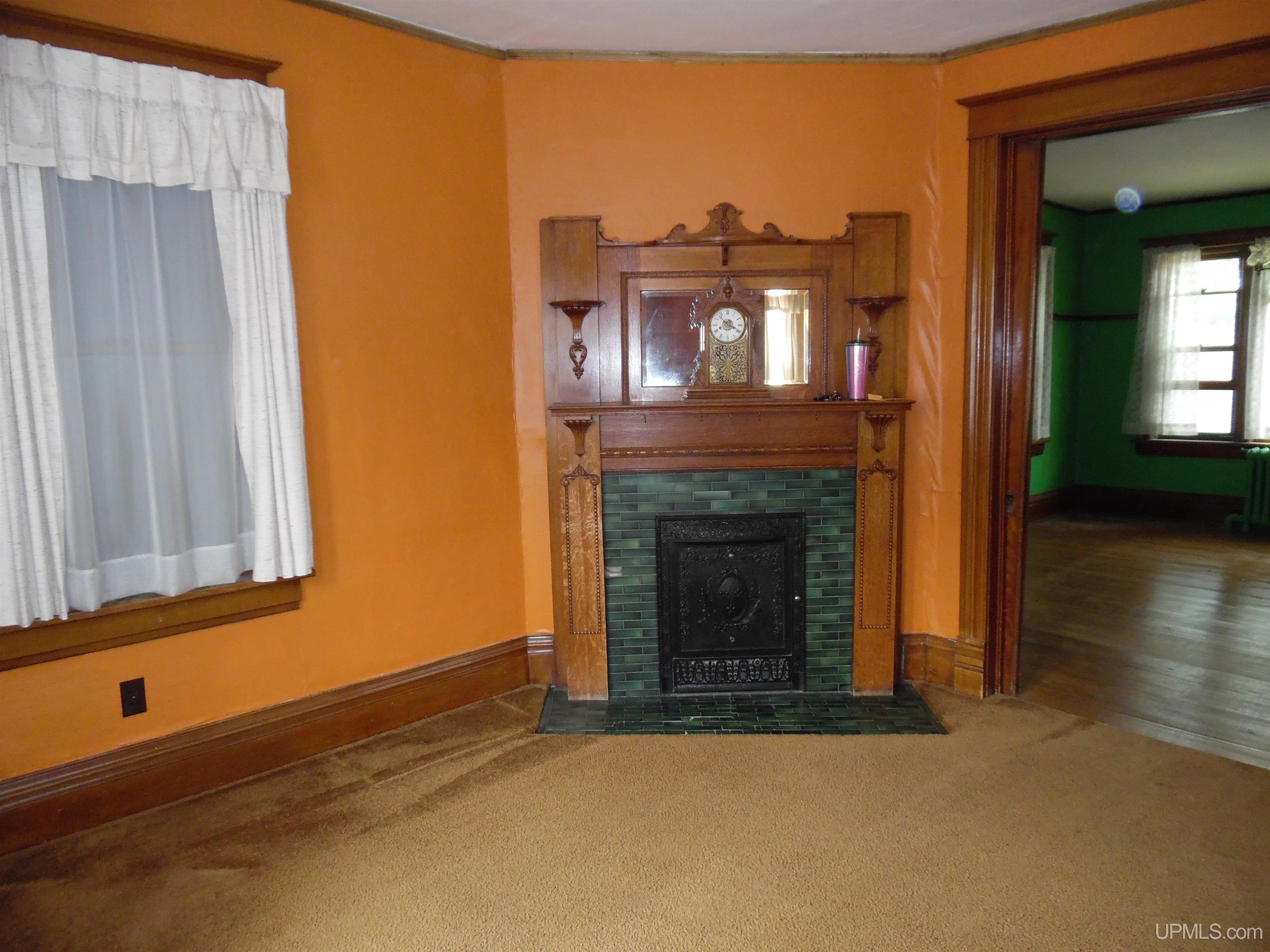 141 Pewabic Street Laurium, MI 49913 - Photo 3 of 36