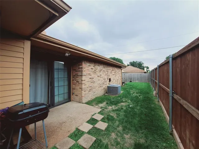$3,000 | 2954 Allister Street, Dallas, TX 75229