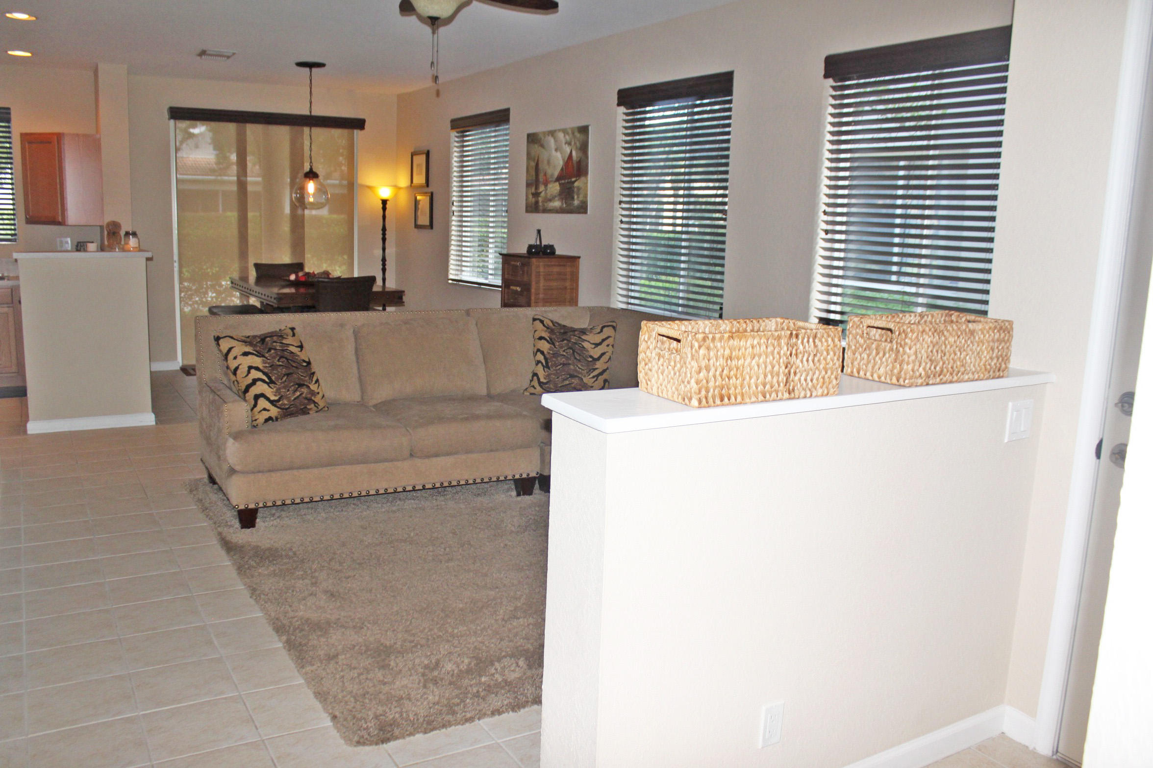 3027 Laurel Ridge Circle Riviera Beach, FL 33404 - Photo 4 of 36 Living.roomjpg