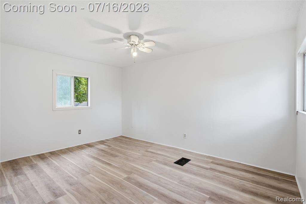 147 Charles Street River Rouge, MI 48218 - Photo 11 of 24