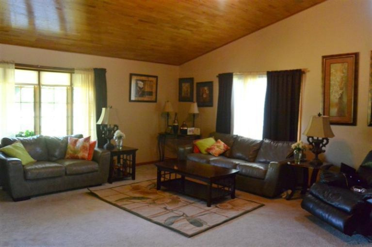 180 South County Line Road Benton Harbor, MI 49022 - Photo 2 of 9 Additional Photo